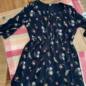 Old Navy black and floral dress
